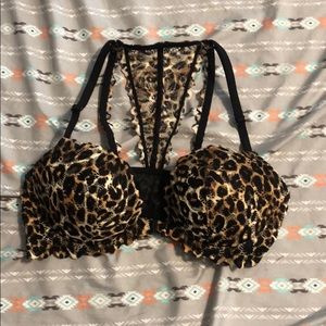 Victoria’s Secret PINK cheetah print bra